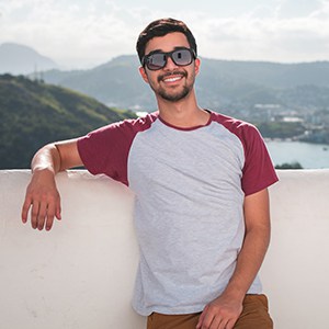 Νίκος